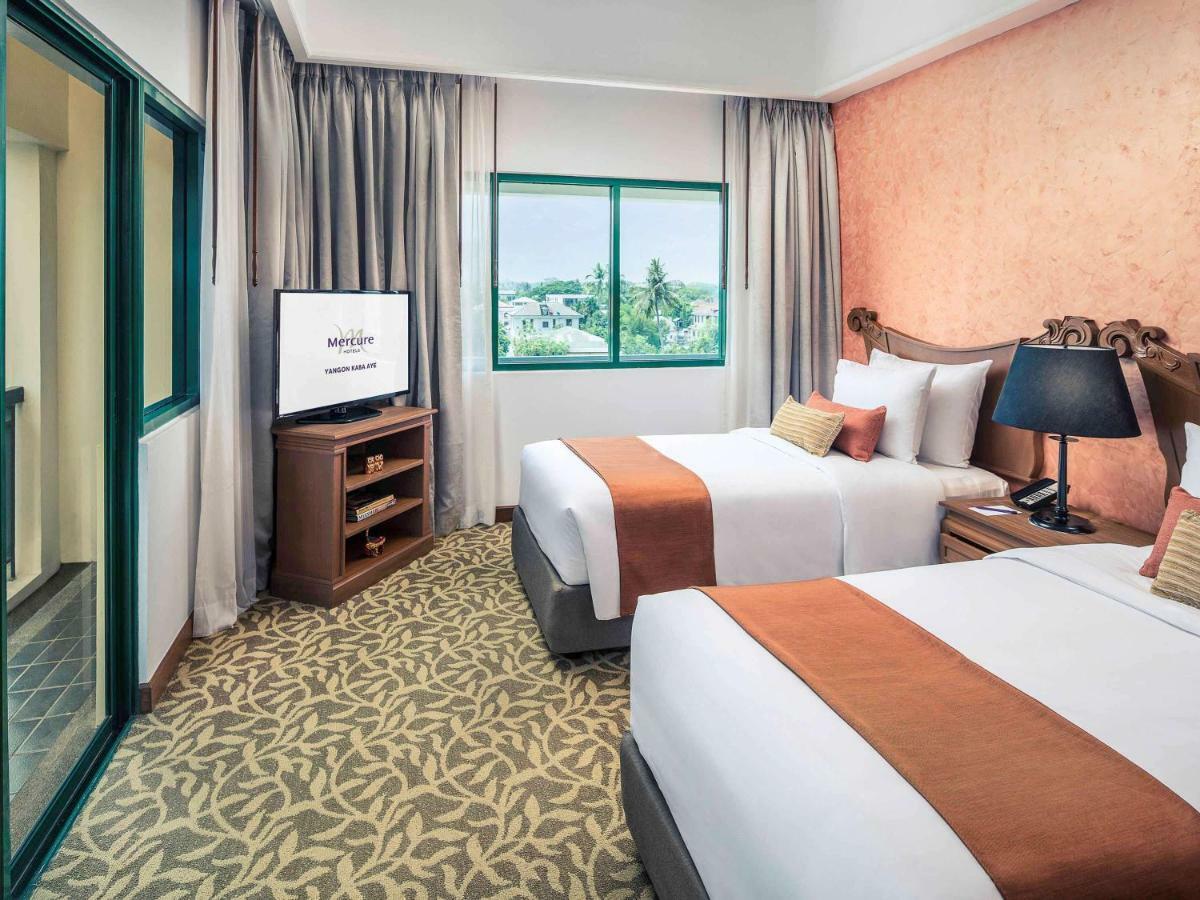 Mercure Yangon Kaba Aye Exterior foto